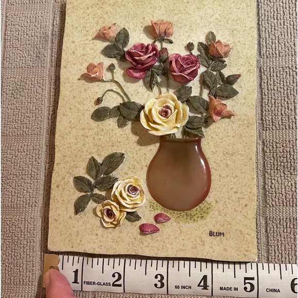 Set of Vintage Cheri Blum 3D Resin Floral Pink and Beige artwork wall hanging - Picture 7 of 7
